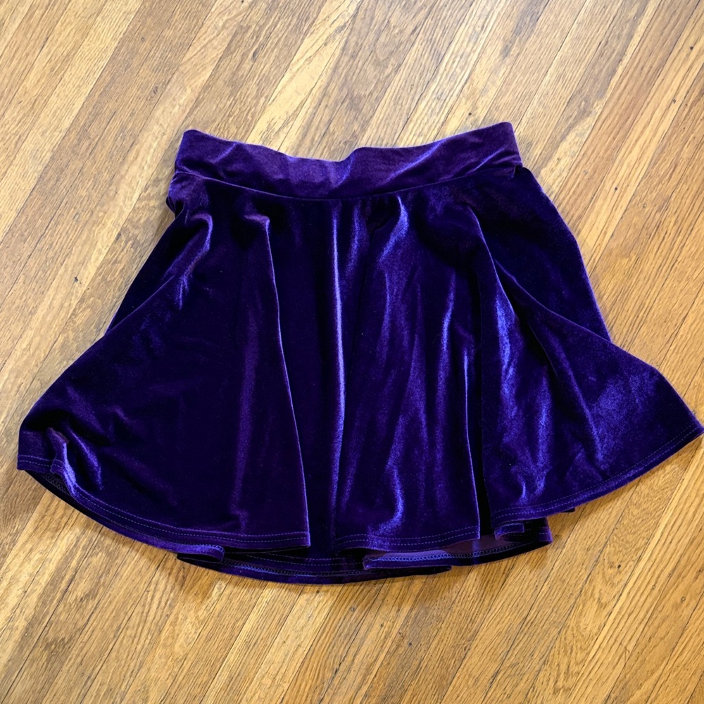 Women's Purple Velvet Circle Skirt - Elegant Flared Silhouette